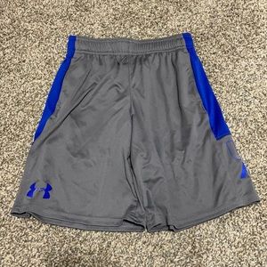 Under Armour Shorts Youth Small